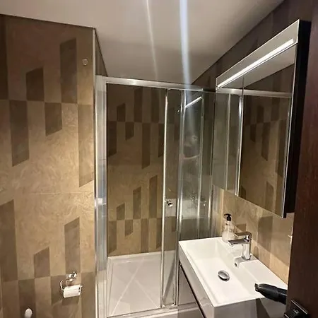 Merkezi, Havuzlu, Luex Site Icerisinde Komfoerlue Homeoffice * Istanbul
