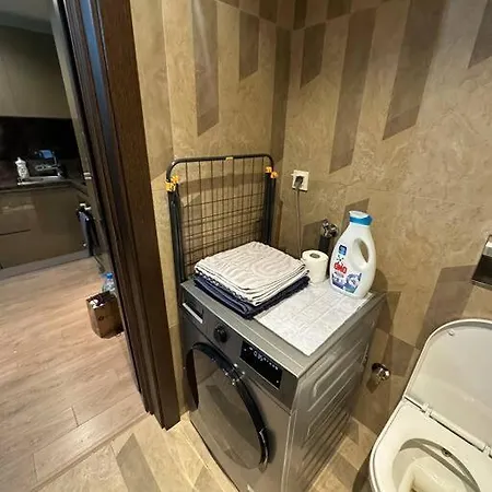Merkezi, Havuzlu, Luex Site Icerisinde Komfoerlue Homeoffice Lejlighed Istanbul